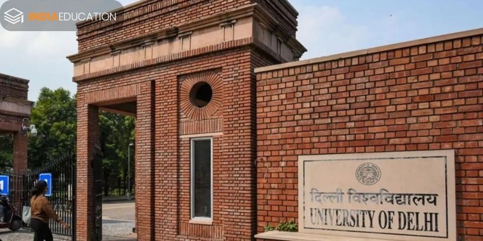 Economically weaker section (EWS) candidates replace non-quota teachers in DU.